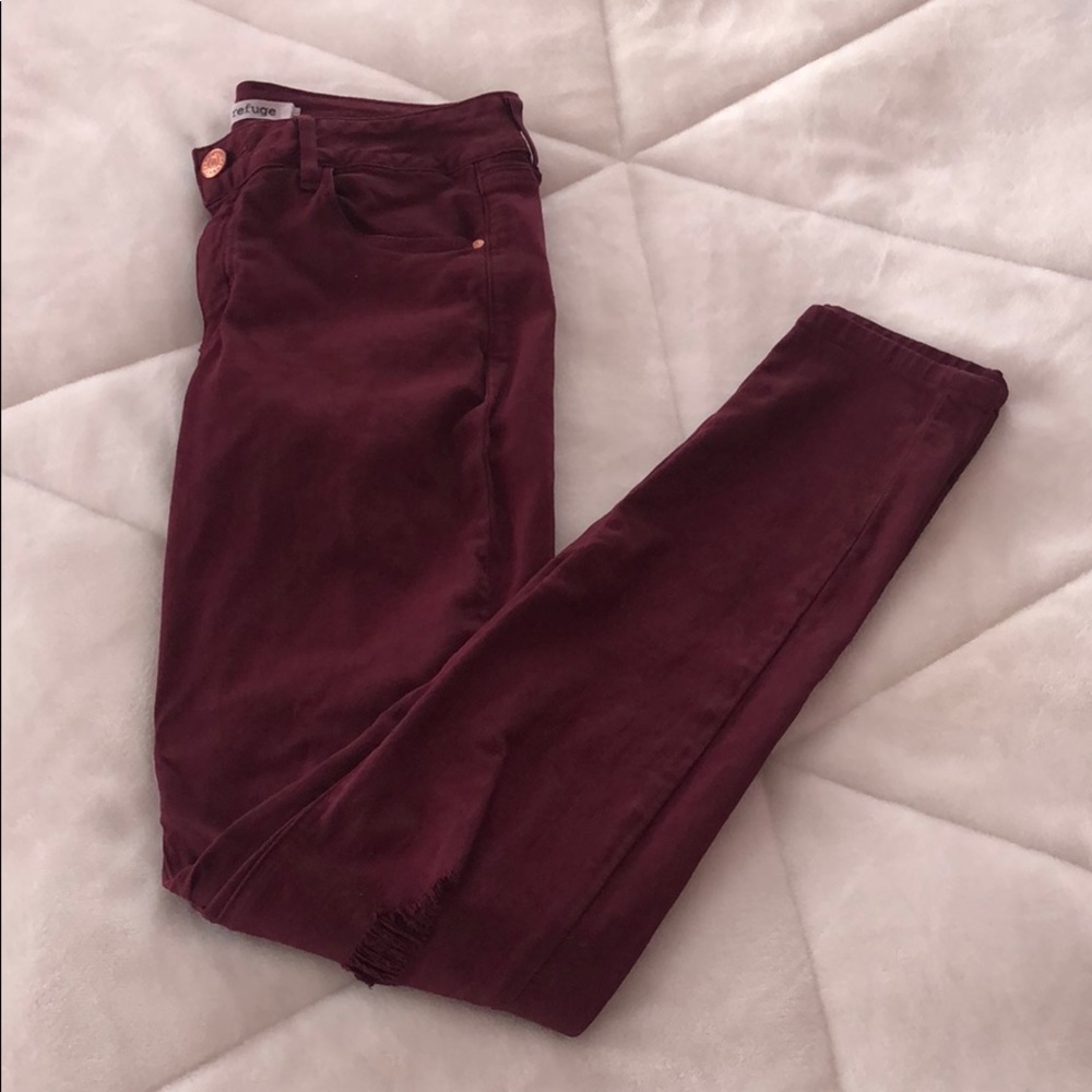 Refuge Maroon Ripped Jeans